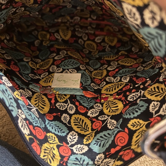 Vera Bradley Crossbody with matching Wallet - Picture 3 of 4